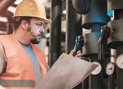 industrial-boiler-services-engineer-los-angeles Commercial boiler service and maintenance engineer in Los Angeles facility